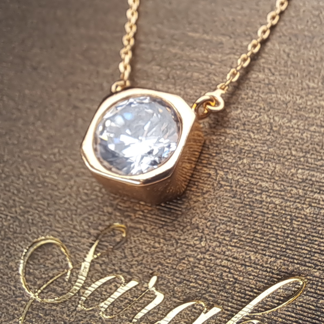 Komplet biżuterii  z cyrkoniami